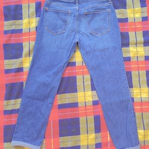 Old Navy Boyfriend Jean Straight, Size 2 Regular
